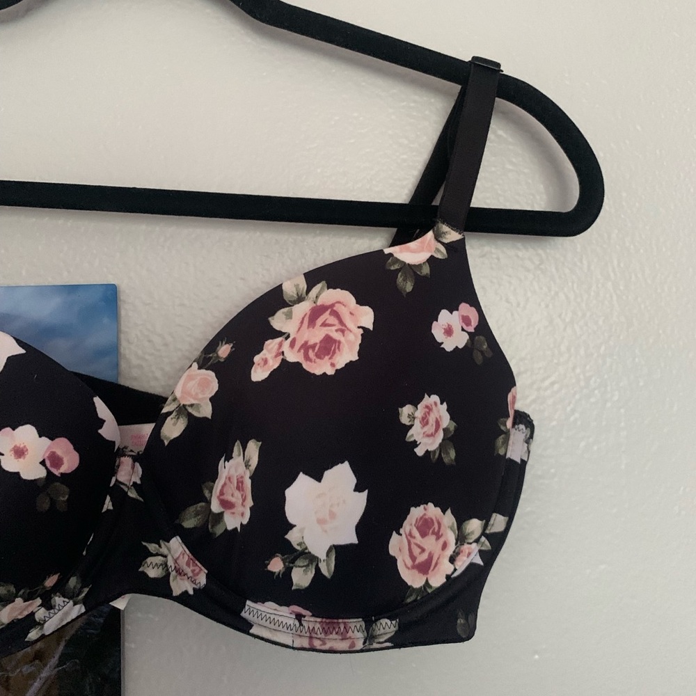 VS PINK Bra